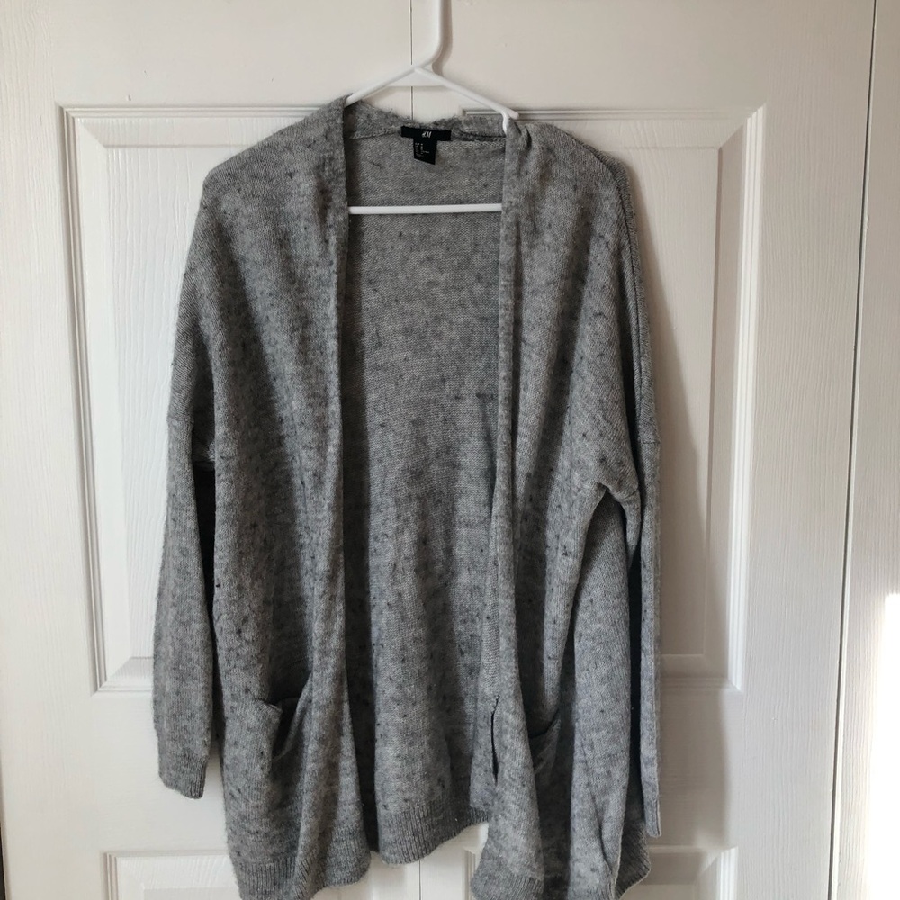 Light grey women’s cardigan
